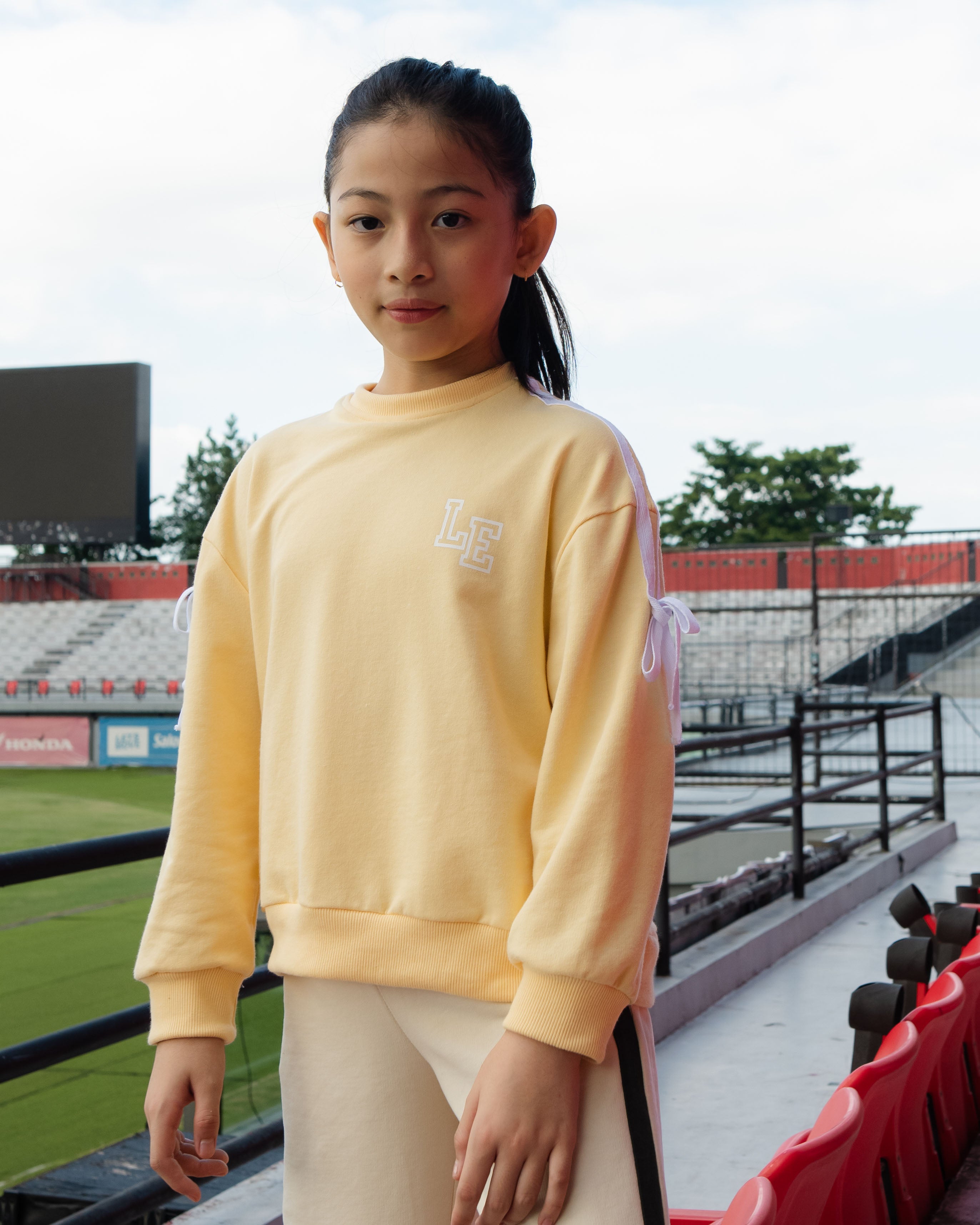 Ribbon Sweatshirt